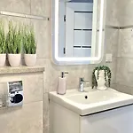 Apartment Elite 1 Jezyce- Baranczaka 1 *